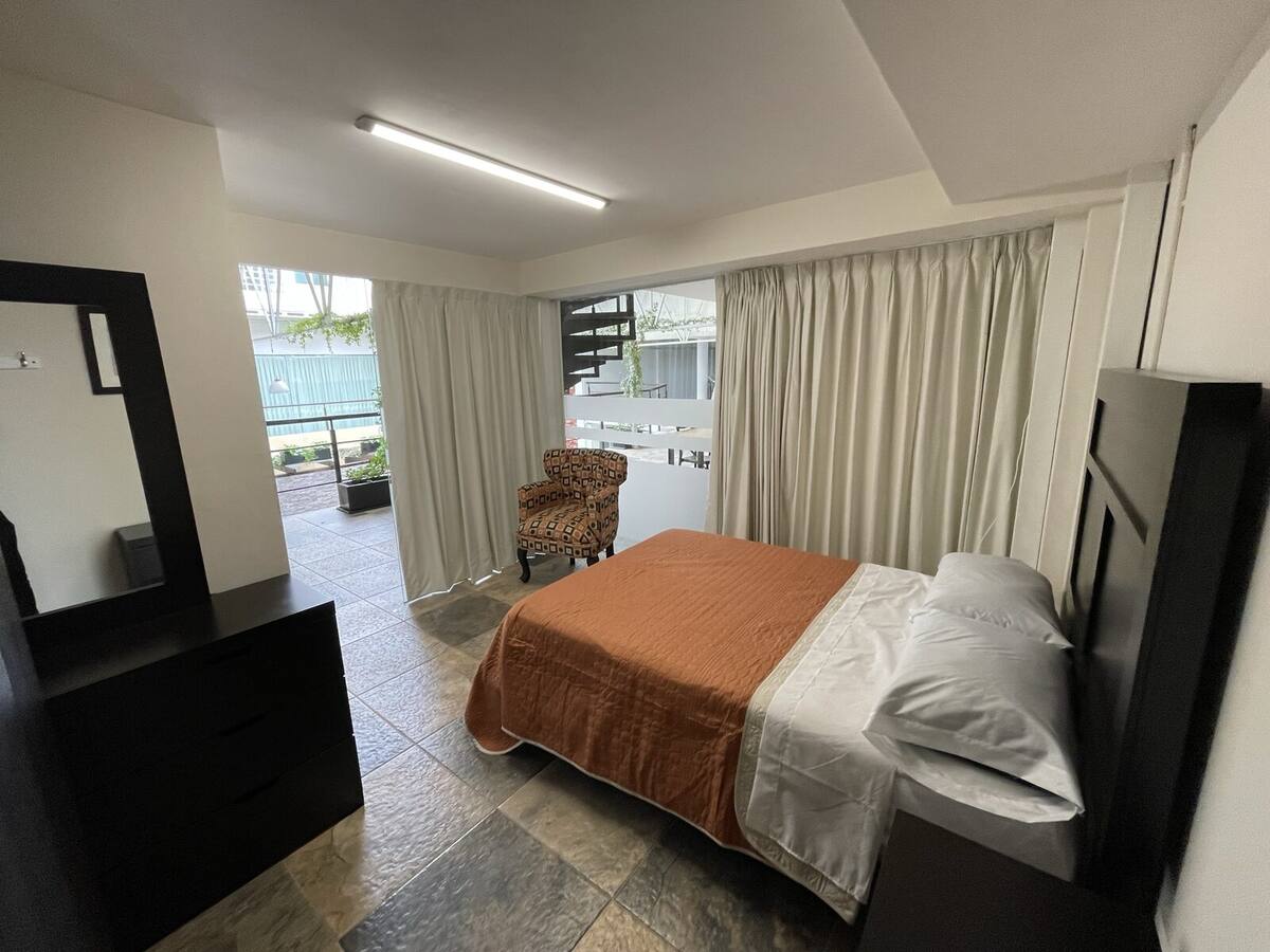 Room 1 Bed
